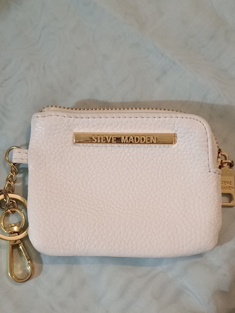 Steve Madden White Coin Purse with Gold Hardware